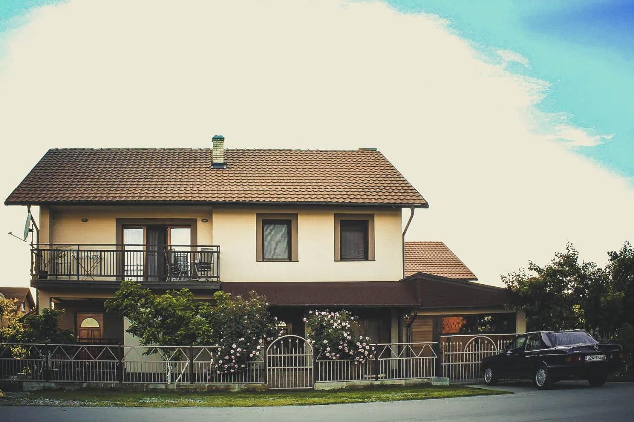 Ferienwohnung Duplex House Bijeljina Exterior foto